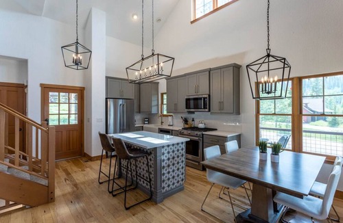 Rendezvous Villa | Luxury Getaway in Winter Park/Fraser