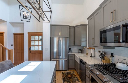 Rendezvous Villa | Luxury Getaway in Winter Park/Fraser