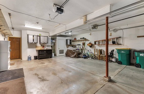 Frisco House | Luxury Home-Walk to everything in Frisco. Hot tub, ski, fireplace 3BD, 3.5BA