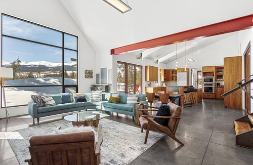 The Highlands House | Luxury House | Hot Tub | Alpine Views