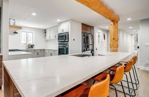 Keystone Cabin | Luxury Keystone Cabin w/Hot Tub, 1 Mi to Lifts!