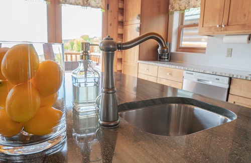 Collbran Ski Chalet | Luxury Log Home - 25 Minutes To Skiing, Boating and Trails!