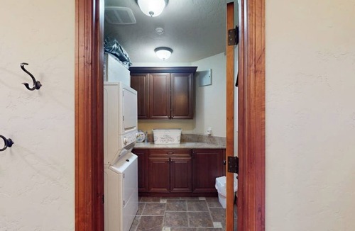Keystone House | Luxury mountain estate w/private hot tub, home theater, two W/Ds, & spa