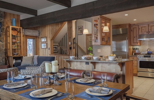 Steamboat Springs House | Luxury + Pool/Hot Tub + Ski in/Ski out - Right-O-Way Chalet
