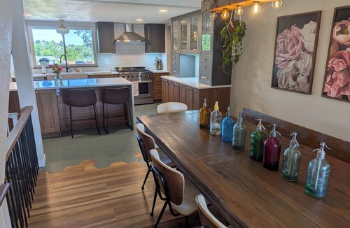 Lakewood House | Luxury Red Rocks 5-bedroom house with hot tub, fireplace & more in Lakewood, CO
