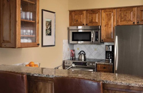Beaver Creek Resort | LUXURY SKI-IN/SKI-OUT MOUNTAIN LODGE RESORT+AMENITIES, 2-BEDROOM