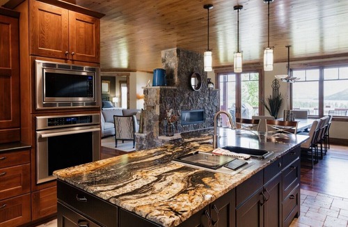 Grand Lake Cabin | Luxury villa w/lake+mtn views+private theatre!