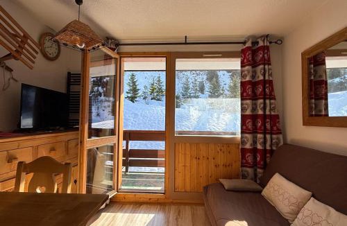 Meribel-Mottaret Apartment | Méribel Mottaret C2 - Studio cabine - Pied des pistes - Plein Sud