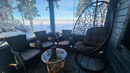 Kuopio Ski Chalet | Mökki järven rannalla, Matkailukartano Kivennapa