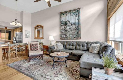 Rendezvous House | Majestic Views - Steps to the Trails