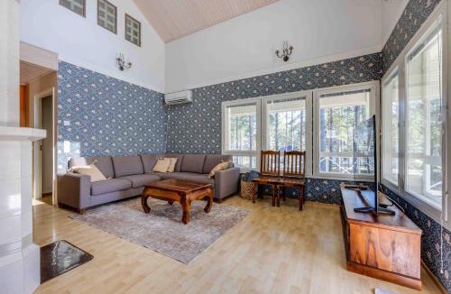 Kalajoki Ski Chalet | Mäntyhovi Incl washing machine, Jacuzzi and summer kitchen for extra fee