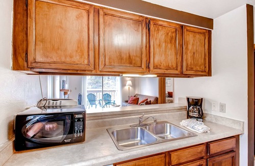 Warrior's Mark Condo | Mark IX #6: Outstanding Location - Close to Town and Slopes - Free Shuttle