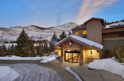 Highland Meadows Villa | Marriott SteamSide-Douglas 1-bedroom villa in VailnSleeps 4, 2 bathrooms