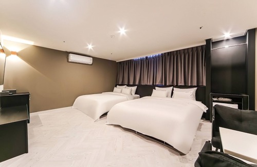 Chinatown Hotel | Maximum Hotel