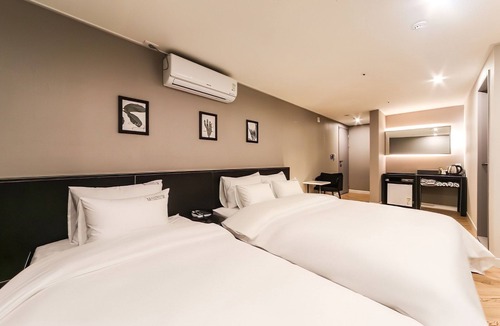 Chinatown Hotel | Maximum Hotel