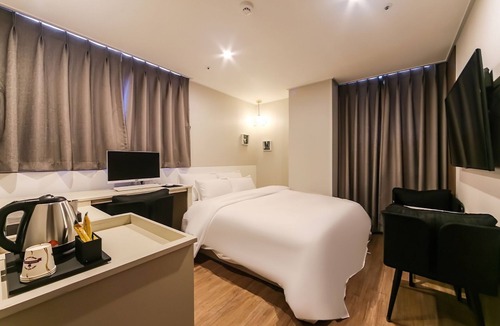 Chinatown Hotel | Maximum Hotel