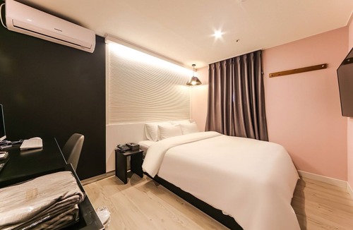 Chinatown Hotel | Maximum Hotel