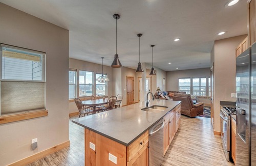 Leadville Cabin | Midgarth Hus- Brand New PET FRIENDLY home minutes to Copper & Ski Cooper!