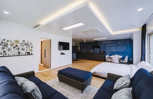 Oeseo House | Milky Way Pension