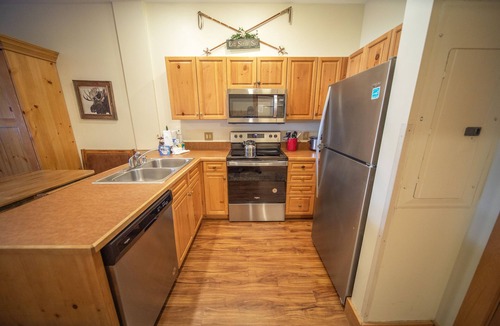 River Run Condo | Mini-Golf | Pool & Hot Tub | Village