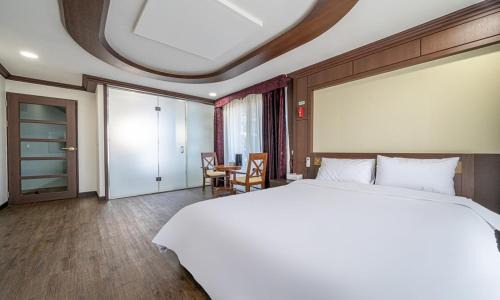 Yangyang Hotel | Mobydick Hotel