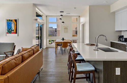 Highland Condo | ModChicy Mellow Lifestyle Loft | Espadín LoHi