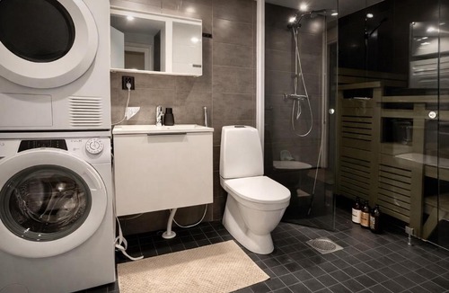 Oulu Apartment | Modern 2BR near OYS hospital, sauna & free parking