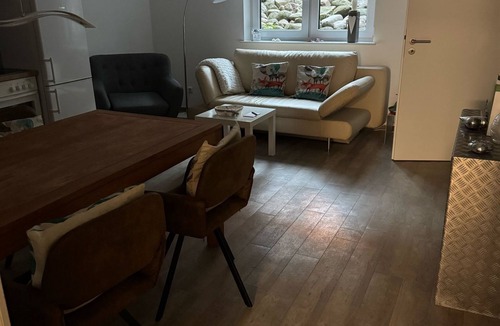 Hasloh Condo | Modern and cozy apartment with 2 bedrooms "a stone's throw from Hamburg"