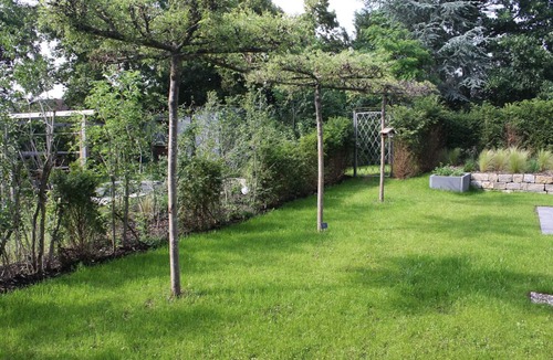 Volkach Apartment | Modern and innovative vacation home (40 sqm) with garden