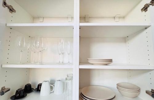 Dobling Apartment | Modern Apartment Close to Subway & Vineyards