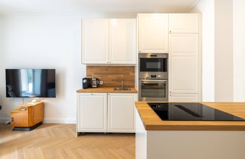 Vinohrady Apartment | Modern Apt. with Terrace & A/C in Vinohrady by EasyBNB Premium
