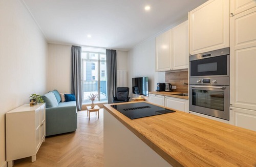 Vinohrady Apartment | Modern Apt. with Terrace & A/C in Vinohrady by EasyBNB Premium