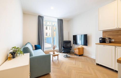 Vinohrady Apartment | Modern Apt. with Terrace & A/C in Vinohrady by EasyBNB Premium
