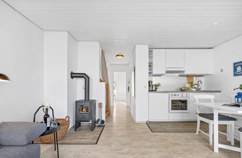 Stein Apartment | Modern beachfront apartment in Stein with exceptional sea view and terrace