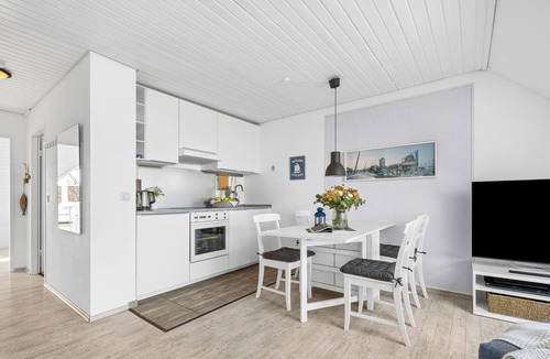 Stein Apartment | Modern beachfront apartment in Stein with exceptional sea view and terrace