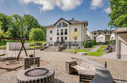 Heringsdorf Apartment | Modern bungalow in Heringsdorf with sauna, garden and close to the beach