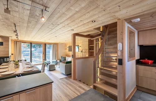 Le Raffort Ski Chalet | Modern chalet in Méribel with sauna