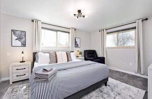 Wheat Ridge House | Modern Chic Retreat Near Mtns & Red Rocks Wifi