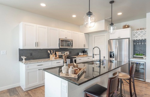 Grand Junction House | Modern cozy 4-bedroom house in pleasant Grand Junction
