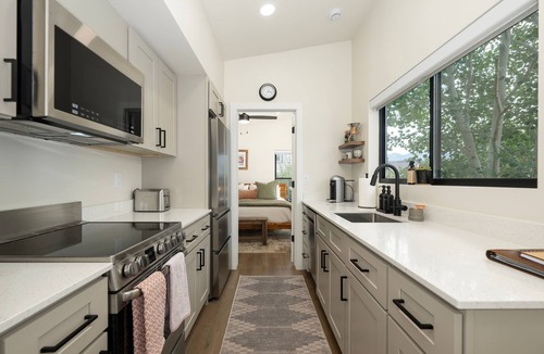 Fraser Apartment | Modern Downtown Home w/Private Sauna