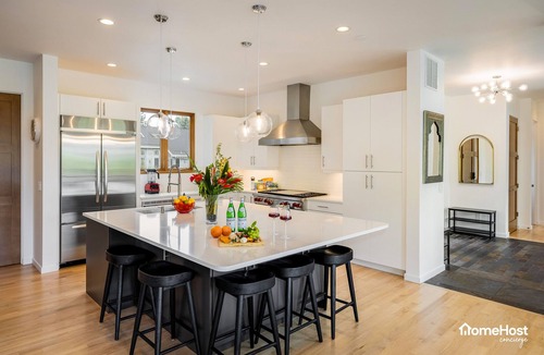 Wonderland Lake House | Modern Family-Friendly Home, 10-Min to Downtown & CU
