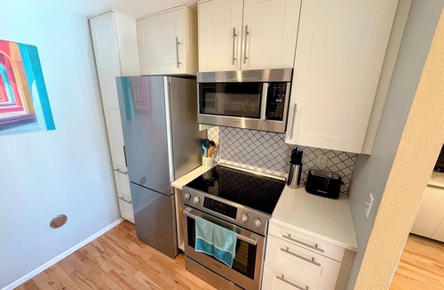 Lafayette Condo | Modern Lafayette Condo Near Waneka Lake - Garage, Trails & Easy Boulder Access