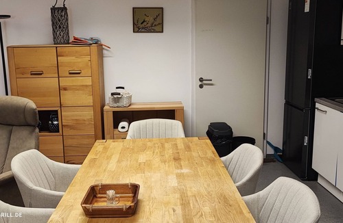 Veitshoechheim Apartment | Modern loft apartment near Würzburg with WLAN parking lot Grill+ 75 inch TV