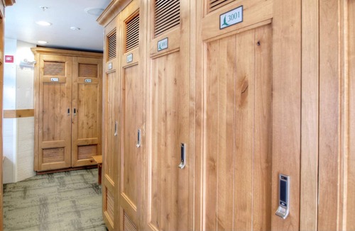 River Run Condo | Modern Luxury Ski in Ski out in Lone Eagle River Run Village