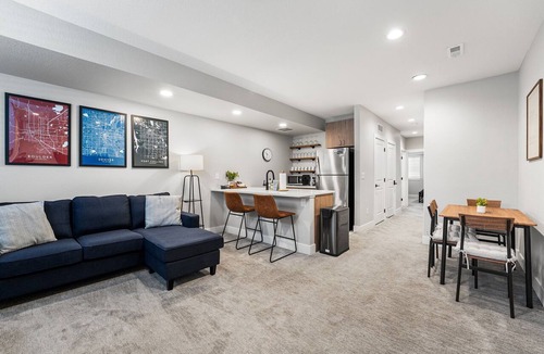Villa Park Apartment | Modern Private Suite | Walk to Rail + Broncos