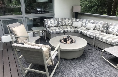 Vail House | Modern Ski Chalet on Vail Mountain- walking distance to slopes and Vail Village