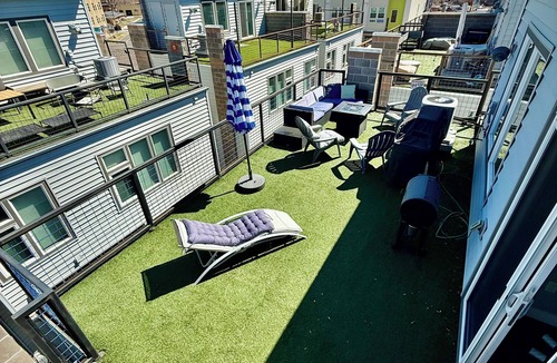 Curtis Park House | Modern townhome w/rooftop patio in RiNo/Five Points, Denver