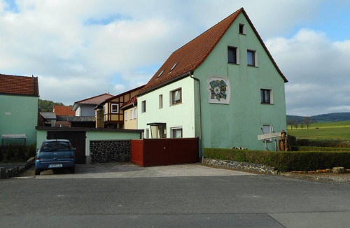 Mittelsdorf Apartment | Modern vacation apartment (40m2) with wood-burning stove
