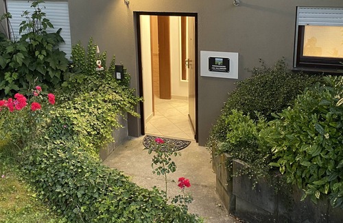 Rauhenbretzingen Apartment | Moderne Ferienwohnung bei Schwäbisch Hall