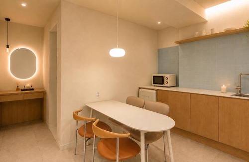 Guro-dong Hotel | Monday Mansion Hotel